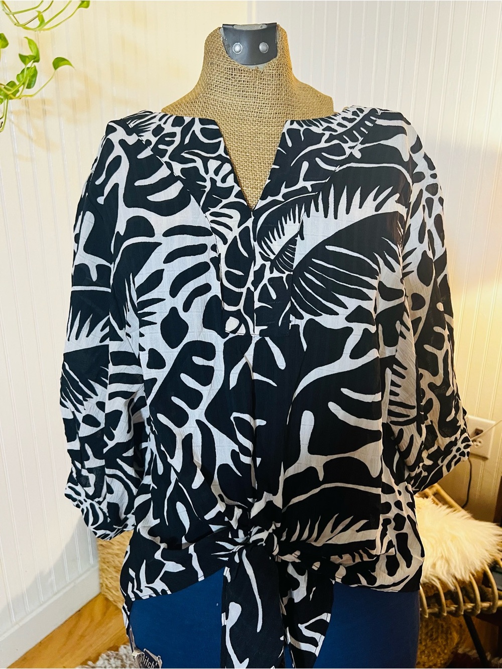 Rose & Olive Black and White Tropical Tie-Front Blouse